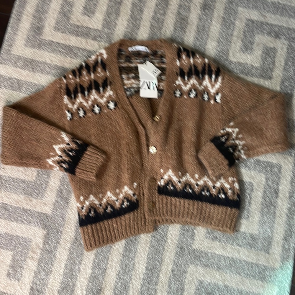 New with tags- ZARA sweater